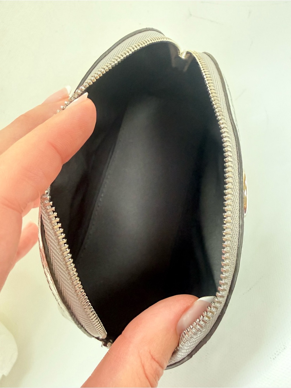 Michael Kors collection Silver Metallic Snake-Embossed cosmetic bag with Logo - Picture 5 of 8